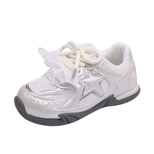 Scarpe da ginnastica per bambine con fiocco e stella in <span class=keywords><strong>pizzo</strong></span>, nuove collezioni Primavera 2026, bianche, traspiranti, leggere e antiscivolo per bambine e ragazze. - Product Image 4