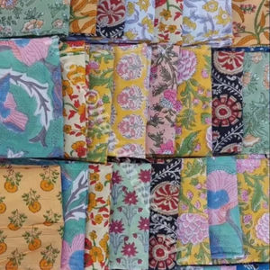 Servilletas con estampado de bloques, servilletas florales rojas y blancas, tela de lujo para decoración de mesa de boda, regalo de inauguración de casa, servilletas reutilizables con estampado de bloques - Product Image 3