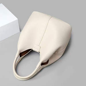 Bolso Tote de Gran Capacidad, Estilo Retro, Versátil y Casual para Mujer - Product Image 4