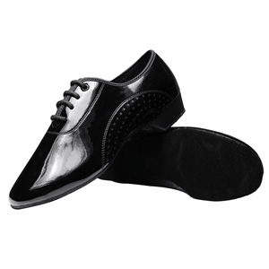 Chaussures <span class=keywords><strong>de</strong></span> <span class=keywords><strong>danse</strong></span> standard nationales pour garçons, à talon bas, semelle souple, pour la valse, en cuir brillant, pour la <span class=keywords><strong>danse</strong></span> carrée - Product Image 1
