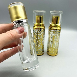 Bouteilles de parfum en verre plaqué à filetage direct d'usine de 15mm verrerie de qualité supérieure pour une utilisation en aromathérapie - Product Image 3