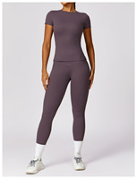 T-shirt slim à manches courtes pour femme, ensemble de vêtements de sport respirants de haute qualité, ensemble sexy en deux pièces, leggings de yoga ajustés pour femme