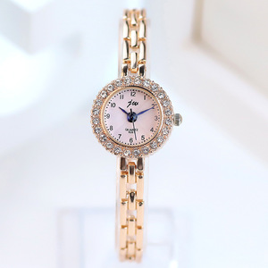 Montre élégante pour femme, mini, bracelet en alliage scintillant, mouvement à quartz - Product Image 5