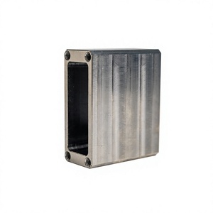 Boîtier rectangulaire creux en aluminium sur mesure, usinage CNC haute précision, MOQ 1 pièce, livraison 24h, fabriqué au Vietnam par AMT VINA - Product Image 1