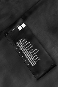 ป้ายพิมพ์ลายซาตินขนาด 1.25 x 2.5 นิ้ว ป้ายโลโก้ดีไซน์ขายดี ป้ายเสื้อผ้า ป้ายพิมพ์ ป้ายเสื้อผ้าสำเร็จรูป - Product Image 3