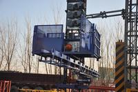 Plateforme de levage de matériaux de construction à monorail à cage unique, entraînée par un moteur électrique, capacité de 3000 kg, haute performance