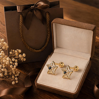Boucles d'oreilles clous en acier chirurgical 316L, motif toile d'araignée gothique, plaqué or PVD, toile d'araignée noire, zircon cubique, pour piercing cartilage et tragus