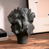 Matte antracietgrijze keramische vaas, organisch gerimpeld, voor gedroogde bloemen, fruit, Wabi-Sabi decoratie voor moderne woonkamer