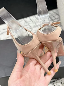 Zapatos de Diseñador de Lujo, Sandalias de Tacón Alto Transparentes de Cuero Genuino con Tacones en Forma de Corazón y Tacones Finos para Mujer - Product Image 5