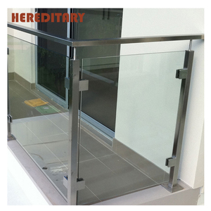 Balustrades et poteaux en acier inoxydable pour balcon, designs de garde-corps en <span class=keywords><strong>verre</strong></span> pour <span class=keywords><strong>terrasse</strong></span>, pour la décoration intérieure - Product Image 1
