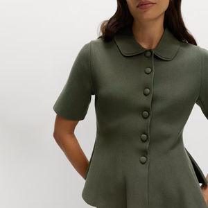 Top de Punto Moderno, Personalizado, de Alta Calidad, Transpirable, Antibolitas, con Cuello Peplum y Botones para Mujer - Product Image 2