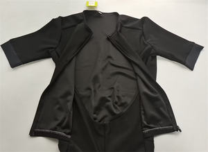 Combinaison de <span class=keywords><strong>triathlon</strong></span> de cyclisme noire avec bande de puissance combinaison de peau de cyclisme de natation unisexe court Trisuit de cyclisme personnalisé - Product Image 5