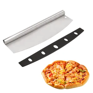 Pisau Pizza Rocker Multifungsi, Pemotong Pizza Tajam Baja Tahan Karat dengan Penutup Pelindung