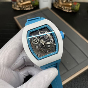 Montre-bracelet pour homme de haute qualité, élégante et haut de gamme, avec aiguille des secondes ajourée, forme <span class=keywords><strong>tonneau</strong></span>, bracelet en caoutchouc et boîtier en céramique. - Product Image 2
