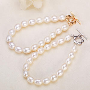 Fashionable Waterdrop Shaped Freshwater <b>Pearl</b> <b>Bracelet</b> Jurchen Style Plum Blossom Accessory for Girls and Best Friends - Product Image 4