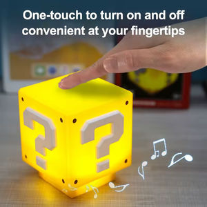 Veilleuse Super <span class=keywords><strong>Bros</strong></span> Mini en forme de bloc de questions, lampe de bureau pour enfants avec effets sonores de jeu USB - Product Image 4