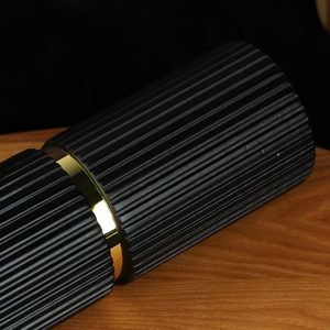 Juego <span class=keywords><strong>de</strong></span> Molinillos <span class=keywords><strong>de</strong></span> Sal y <span class=keywords><strong>Pimienta</strong></span> Manuales <span class=keywords><strong>de</strong></span> Madera Maciza, Recargables, con Núcleos <span class=keywords><strong>de</strong></span> Cerámica/Acero, Ajustables, <span class=keywords><strong>Molinillo</strong></span> <span class=keywords><strong>de</strong></span> Sal Gruesa Vertical Negro - Product Image 6