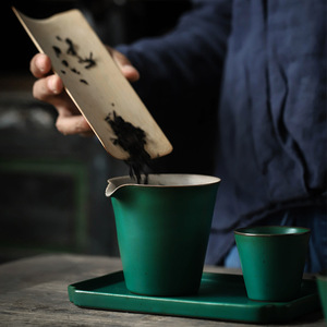 Juego de Té de Cerámica Kung Fu, Una Tetera y Dos Tazas, Juego de Té Portátil de Viaje, Bandeja Rectangular Verde Oscura, Uso Doméstico - Product Image 2