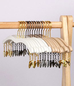 Cintre <span class=keywords><strong>en</strong></span> <span class=keywords><strong>bois</strong></span> pour <span class=keywords><strong>sous</strong></span>-vêtements, cintre <span class=keywords><strong>en</strong></span> <span class=keywords><strong>bois</strong></span> pour lingerie, cintres <span class=keywords><strong>en</strong></span> <span class=keywords><strong>bois</strong></span> pour vêtements - Product Image 5