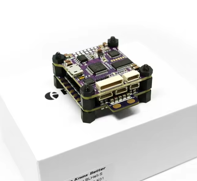 【23時まで限定SALE】Flypower METEOR 4U 23時まで限定SALE】Flypower METEOR 4U ラケット