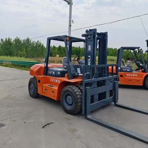 Chariot élévateur diesel Heli 70 de 7 tonnes d'occasion à bas prix, meilleure qualité avec boîte de vitesses, pompe, moteur, mât à deux étages et pneus pleins - Product Image 4