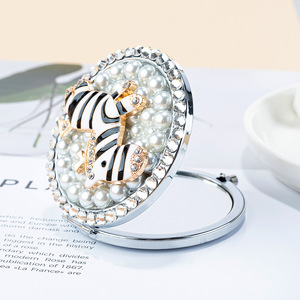 रचनात्मक धातु पोर्टेबल तह कॉस्मेटिक मिरर ज़ेबरा डिय डबल-पक्षीय छोटी छोटी जेब मेकअप सुंदरता व्यक्तिगत आवर्धक - Product Image 4