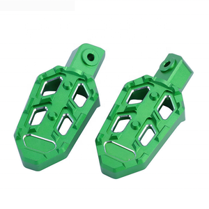 Accesorios para motocicletas Pedales de clavijas de pie agrandados delanteros y traseros para <span class=keywords><strong>Kawasaki</strong></span> <span class=keywords><strong>Ninja</strong></span> <span class=keywords><strong>400</strong></span> <span class=keywords><strong>Z</strong></span> <span class=keywords><strong>400</strong></span> - Product Image 4