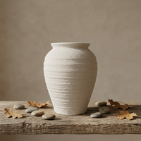 Vas Keramik Terakota Rustic Farmhouse Buatan Tangan Bertekstur Wabi Sabi untuk Dekorasi Bunga dan Rumput Pampas