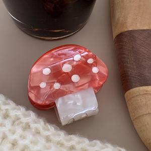 YHJ New Style Sweet Cute Colored Mushroom Hair Claw <strong>Clips</strong> Luxury Women Unbreakable Eco-friendly Acetate Claw <strong>Clips</strong> Hair Claw