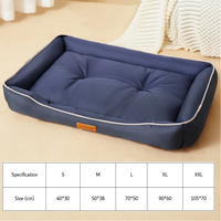 Nouveau lit orthopédique carré pour chien au design élégant, en polyester de luxe, avec motif imprimé et housse amovible lavable.