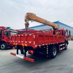 Grúa Telescópica Ligera Dongfeng 4X2 de 7 Toneladas Montada en Camión para Manipulación de Materiales de Construcción y Trasplante de Árboles - Product Image 3