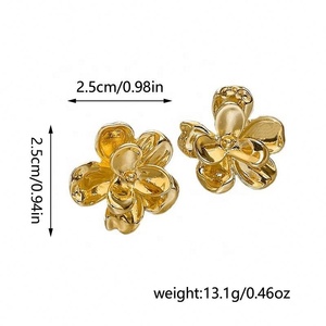 ต่างหูทรงดอกไม้ลายหัวใจใบไม้ ดีไซน์เรขาคณิต  ชุบทอง 14K  วัสดุอัลลอยด์  งานสั่งทำพิเศษ  ขนาดใหญ่  สำหรับทั้งชายและหญิง - Product Image 4