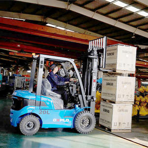 Дизельный вилочный погрузчик 2 тонны, высота подъема 3 метра, 3-секционная мачта свободного подъема, прочная конструкция для пересеченной местности и фермерских работ - Product Image 6