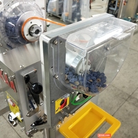 Machine à boutons-pression en plastique entièrement automatique Machine à boutons de haute qualité pour boutons en plastique KAM