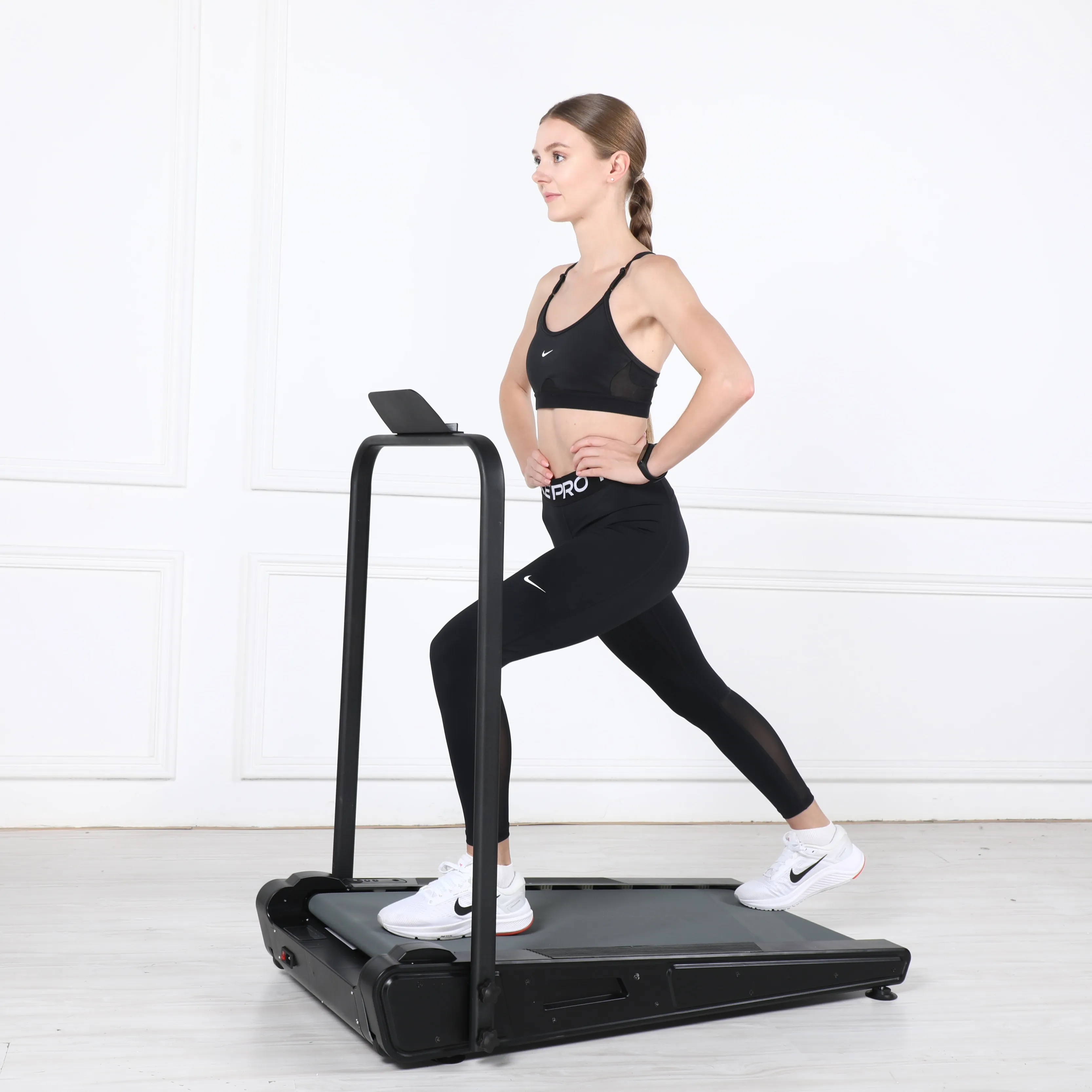 2023 Cor preta portátil de alta qualidade Running Machine 3 Manual-Inclines Treadmill
