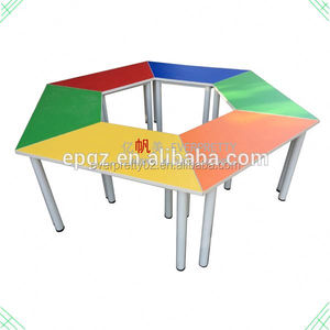 Enfants Jouant Carte Table, Meubles <span class=keywords><strong>de</strong></span> Classe <span class=keywords><strong>De</strong></span> Maternelle, École Maternelle Bureau - Product Image 1