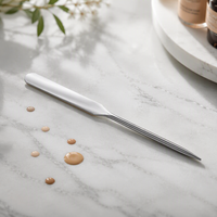 Étui en cuir PU portable pour stick de fond de teint en acier inoxydable de qualité supérieure, facile à transporter et à ranger
