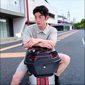 Produits phares Boîte à bagages arrière de moto en PP, étanche, grande capacité, coffre de moto, fabricant - Product Image 5