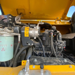 รถขุดไฮดรอลิกตีนตะขาบ Komatsu PC70 มือสอง น้ำหนัก 7 ตัน นำเข้าจากต่างประเทศ ทรงพลัง เหมาะสำหรับงานก่อสร้าง - Product Image 4