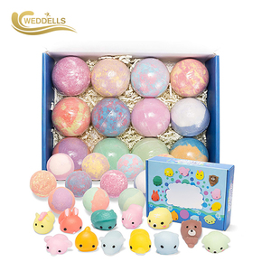 Coffret Cadeau de Bombes de <span class=keywords><strong>Bain</strong></span> <span class=keywords><strong>pour</strong></span> Bébé et Dinosaures avec Bombes de <span class=keywords><strong>Bain</strong></span> Effervescentes - Product Image 2