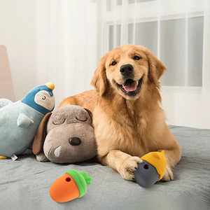 Alimentador de viaje portátil de mano de silicona interactivo personalizado para mascotas, rompecabezas de juguetes dispensadores para perros pequeños - Product Image 5