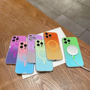 <span class=keywords><strong>Coque</strong></span> de téléphone magnétique tendance à effet dégradé luminescent pour <span class=keywords><strong>iPhone</strong></span> 16 Plus 17 Air <span class=keywords><strong>Pro</strong></span> Max, antichoc, protection arrière - Product Image 2