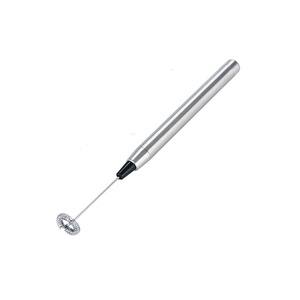 <span class=keywords><strong>Mousseur</strong></span> <span class=keywords><strong>à</strong></span> <span class=keywords><strong>lait</strong></span> électrique portatif en acier inoxydable durable avec design écologique pour mélanger les boissons et battre les œufs - Product Image 4