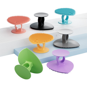 แปรงทำความสะอาดผิวหน้าซิลิโคนพร้อมวงแหวนดูด ขนแปรงนุ่มทำความสะอาดล้ำลึกด้วยมือ สำหรับขัดผิวหน้าและทำให้เกิดฟอง - Product Image 3