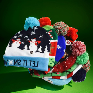 Chapeau en tricot LED de Noël avec lumières colorées, chapeau de fête pour adultes, chapeau en laine, vente en gros - Product Image 3