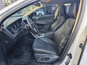 Envío Rápido para <span class=keywords><strong>XC60</strong></span> 2019 T5 Motor Turbo Tracción en las Cuatro Ruedas Volante a la Izquierda Asientos de Cuero Edición Zhiyuan Nacional V - Product Image 3