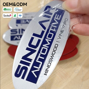 Plaque de nom ovale en aluminium brossé personnalisée - Logo OEM rempli d'époxy bleu pour concessionnaires automobiles - Product Image 2