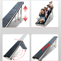 Utilisation d'escaliers de système de convoyeur à bande portatif