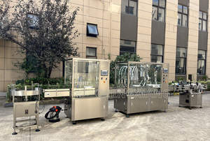 Machine de remplissage automatique de boissons énergisantes à économie d'énergie 30ml 50ml Machine de remplissage de liquides - Product Image 2