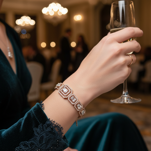 Pulsera elegante de tenis con acento de diamantes de halos Pulseras y brazaletes de diamantes elegantes - Product Image 3